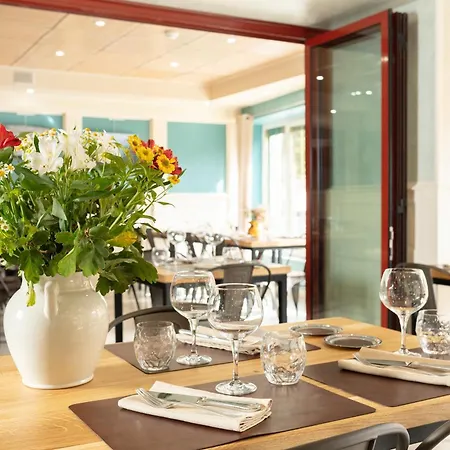 Hotel Logis Restaurant Family & Meyrueis