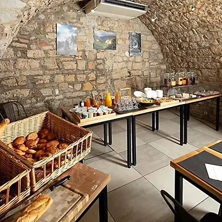 Logis Restaurant Family & Hotel 3*