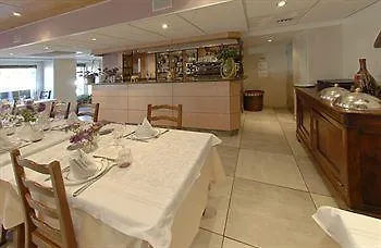 Hotel Logis Restaurant Family & 3*