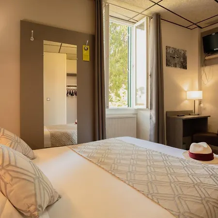 Hotel Logis Restaurant Family & 3*