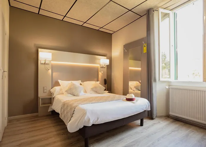 Hotel Logis Restaurant Family &