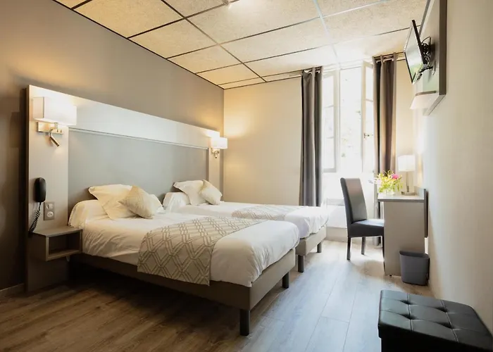 Hotel Logis Restaurant Family & 3*